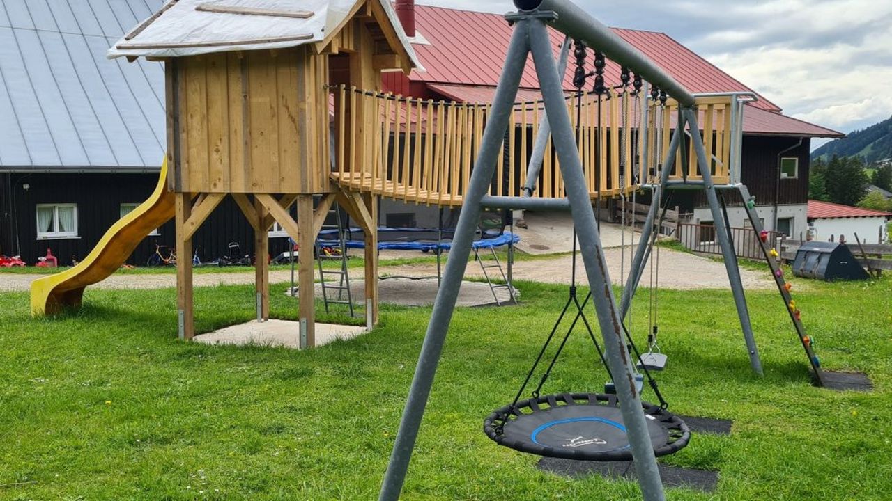 Spielhaus im Garten Spielhaus im Garten